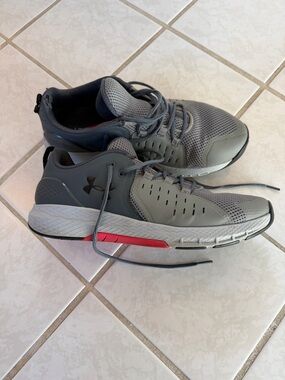 Under Armour Men's Gray Athletic Running Shoes with Pink Accent